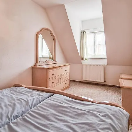 Stunning In With 1 Bedrooms And Wifi