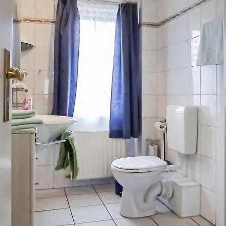 Stunning In With 1 Bedrooms And Wifi Apartment